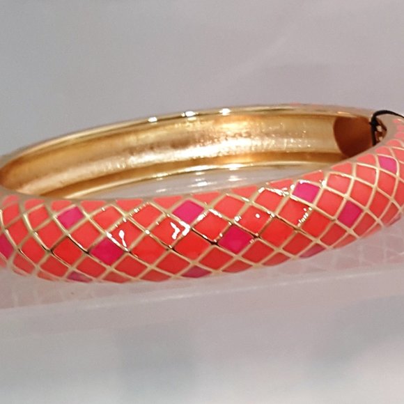 FP SALE **TALBOTS GOLD PLATED PINK HINGED BANGLE BRACELET - Picture 5 of 7